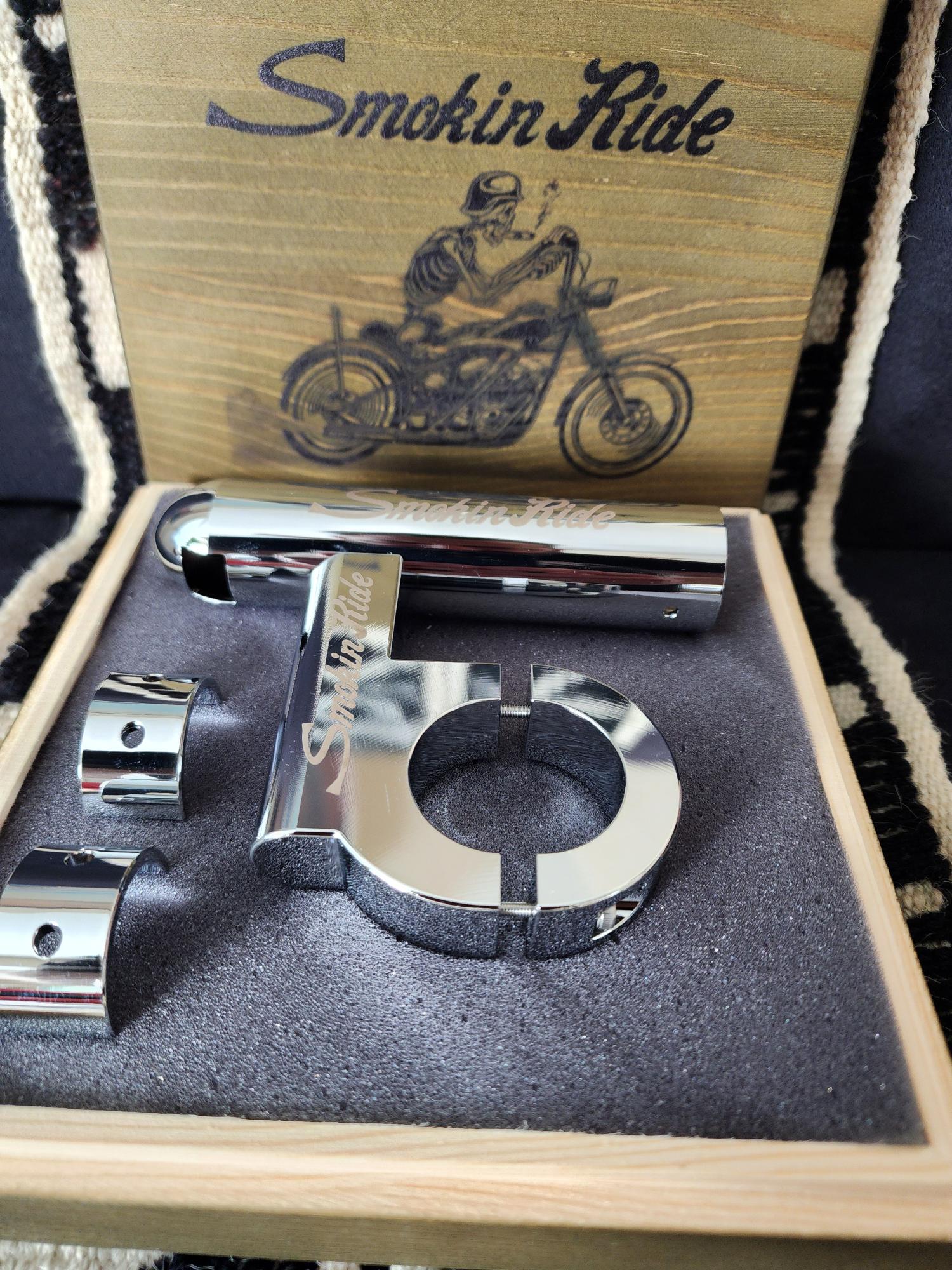 Motorcycle_Cigar_Holder_Chome_box